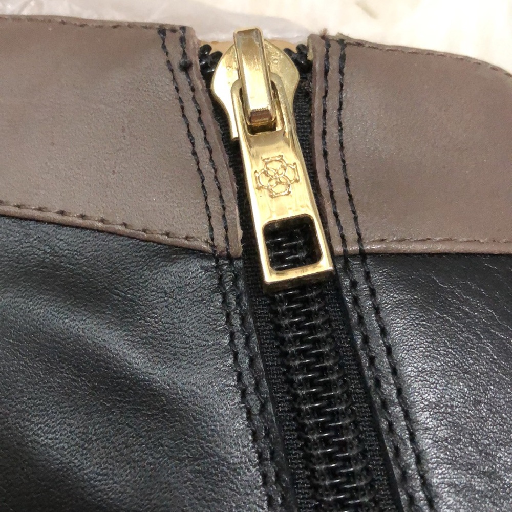 ANN TAYLOR • Elegant Black & Brown Open Toe Heels w Side Zipper Detail - Picture 5 of 16